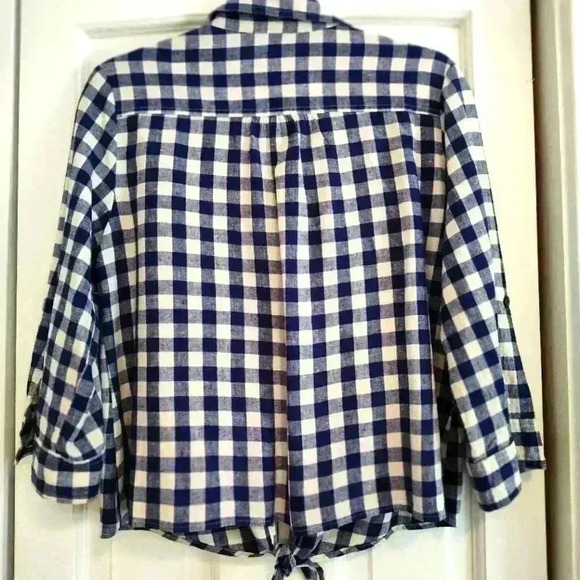 Coral Bay Navy/Cream gingham check button down | 3/4 sleeve | Medium - Picture 2 of 6